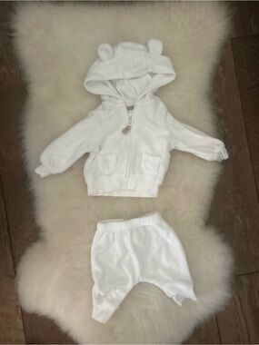 Carter’s Osh Kosh White Baby Hooded Jacket and Pants Set
